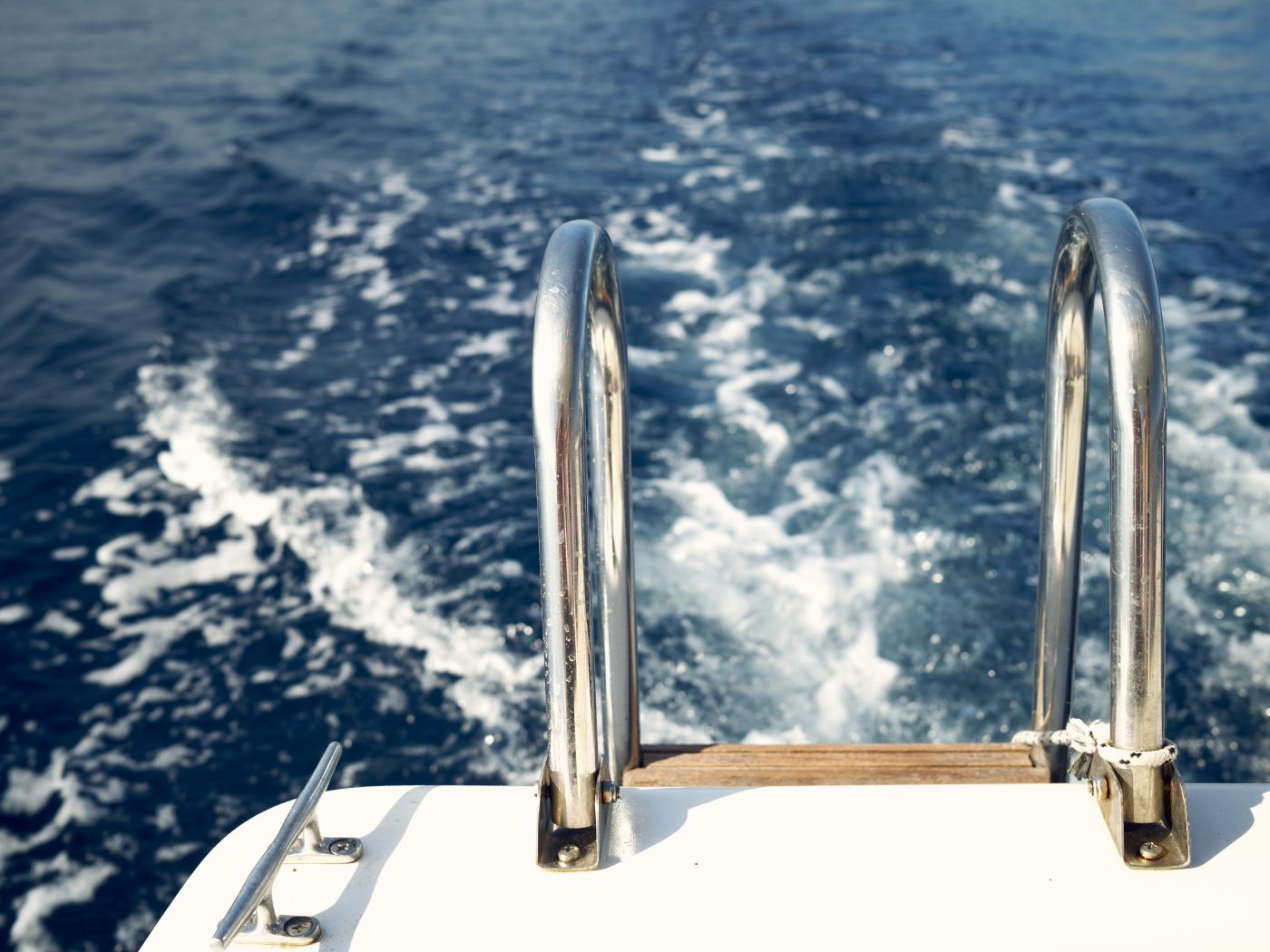 ENGINEER TALKS Ep.11: Boat Swim Ladder Mounting at Transom Backing: Telescoping 316SS Ladder Guide